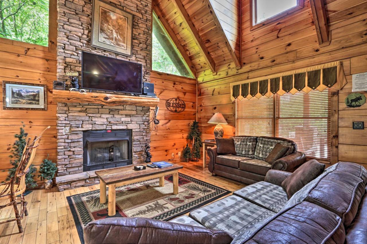 Pigeon Forge Getaway With Covered Patio And Hot Tub! Exterior photo